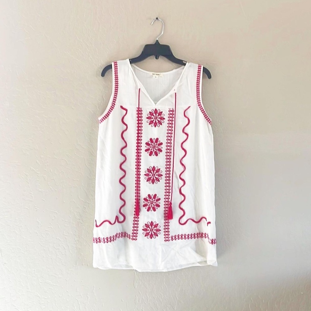 🌿Final Sale Miami‎ White Pink Floral Embroidered Dress